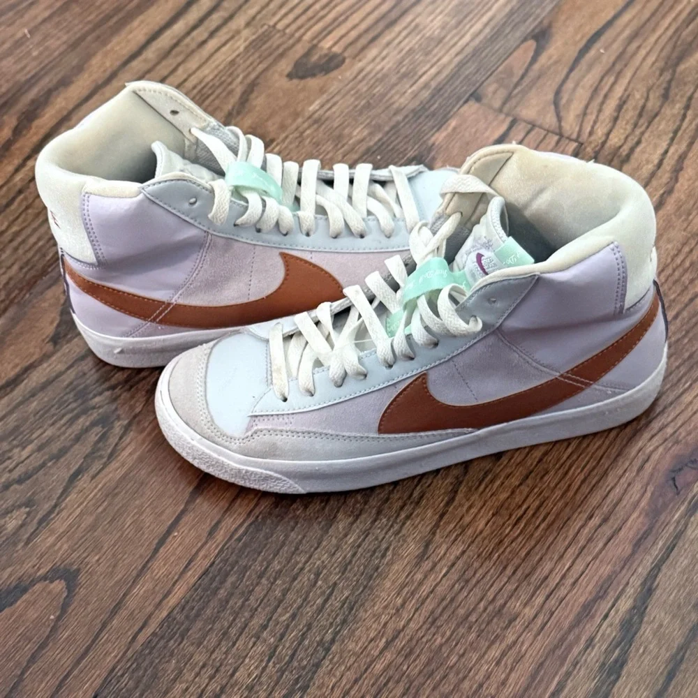 NIKE BLAZER MID 77 GRADE SCHOOL BARELY GRAPE COOPER METALLIC YOUTH - Picture 7 of 10